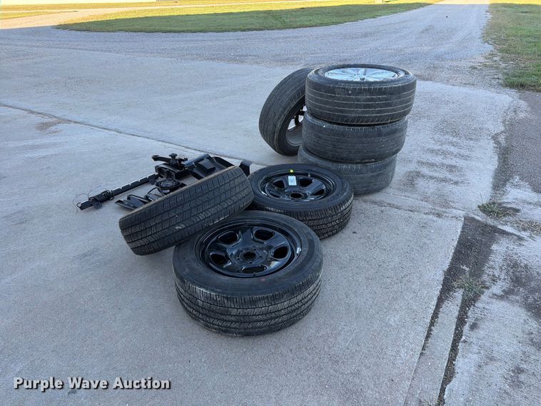image for item EP7908 Automotive accessories