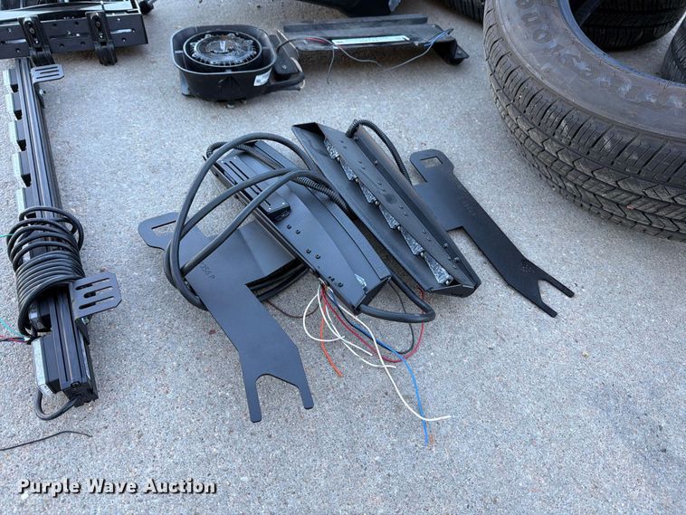 image for item EP7908 Automotive accessories