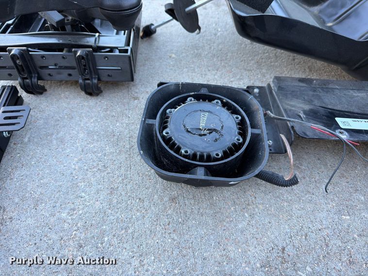 image for item EP7908 Automotive accessories
