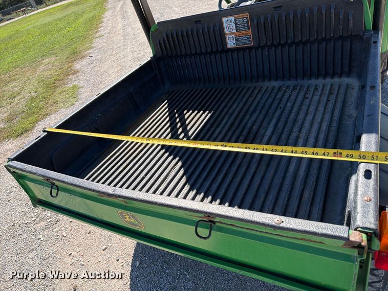 image for item EP7911 2006 John Deere HPX Gator utility vehicle