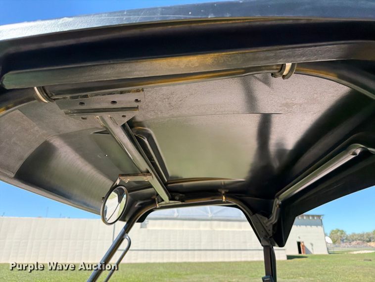 image for item EP7911 2006 John Deere HPX Gator utility vehicle