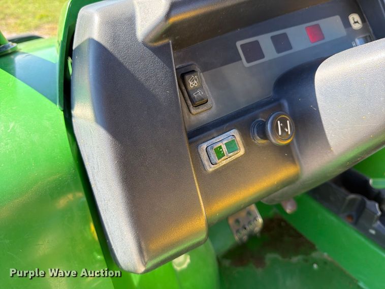 image for item EP7911 2006 John Deere HPX Gator utility vehicle