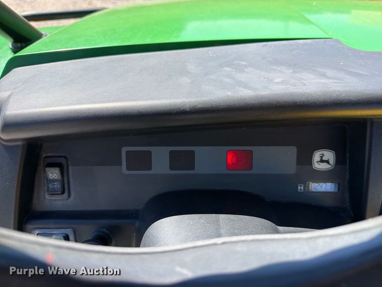 image for item EP7911 2006 John Deere HPX Gator utility vehicle