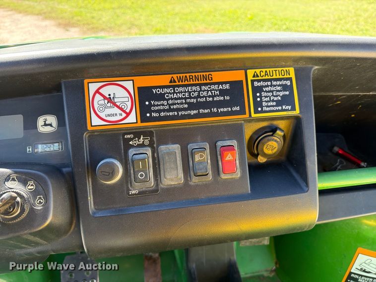 image for item EP7911 2006 John Deere HPX Gator utility vehicle