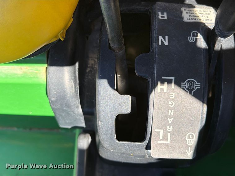 image for item EP7911 2006 John Deere HPX Gator utility vehicle