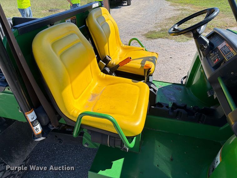 image for item EP7911 2006 John Deere HPX Gator utility vehicle