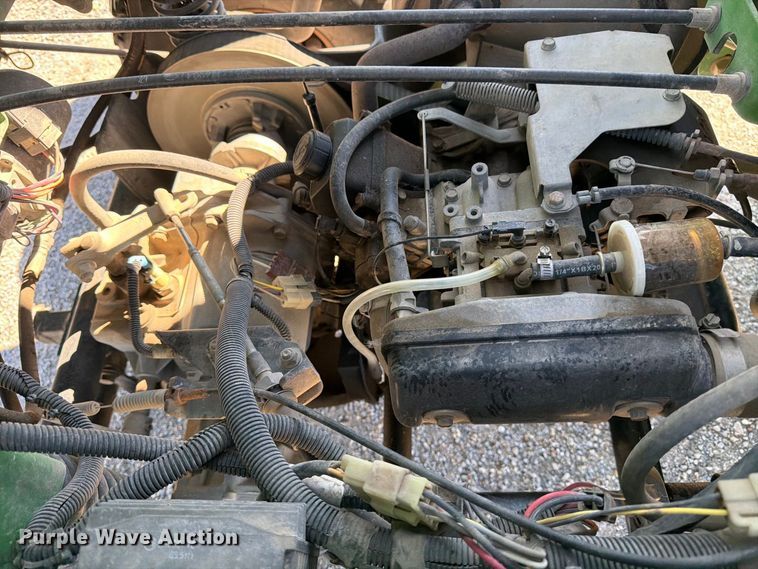image for item EP7911 2006 John Deere HPX Gator utility vehicle