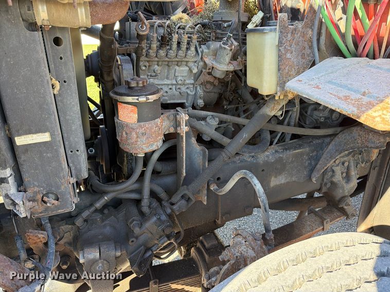 image for item EP7912 1995 Ford L8000 dump truck