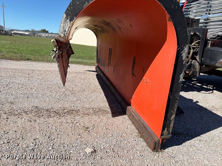 image for item EP7913 1995 Ford L8000 dump truck