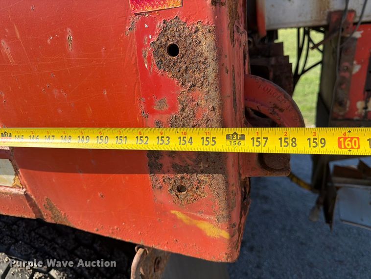 image for item EP7913 1995 Ford L8000 dump truck