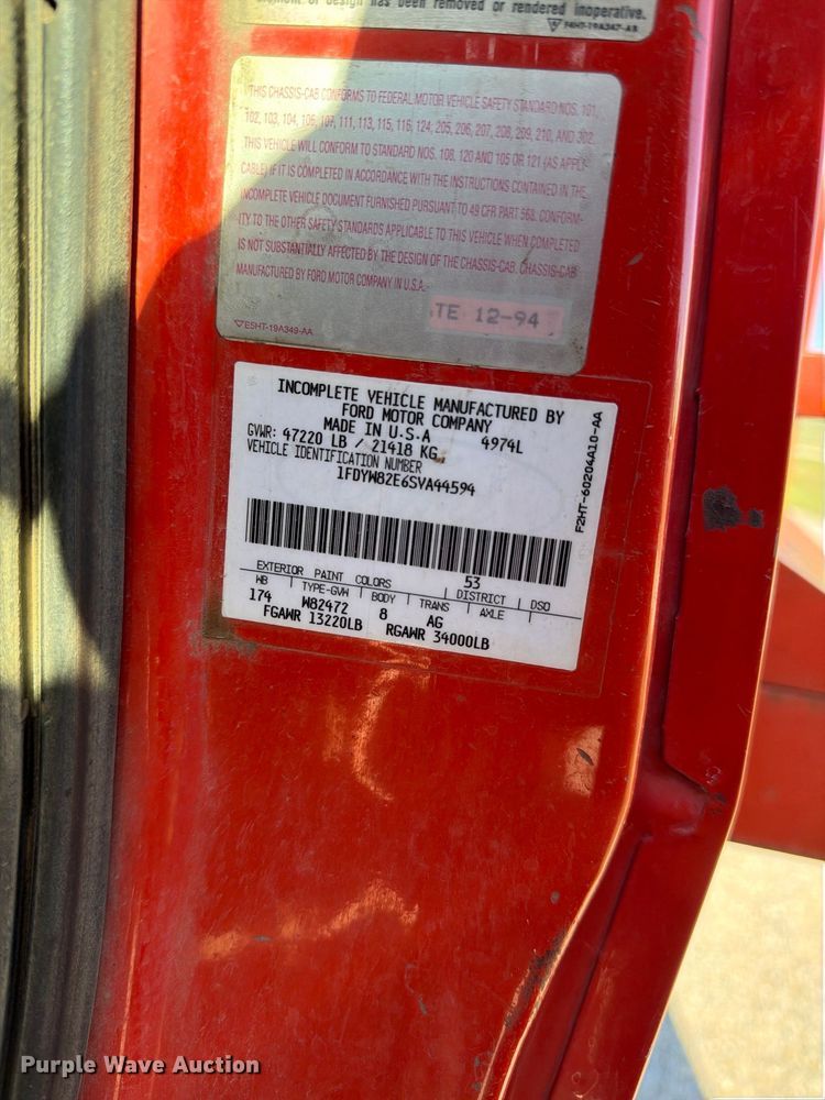 image for item EP7913 1995 Ford L8000 dump truck
