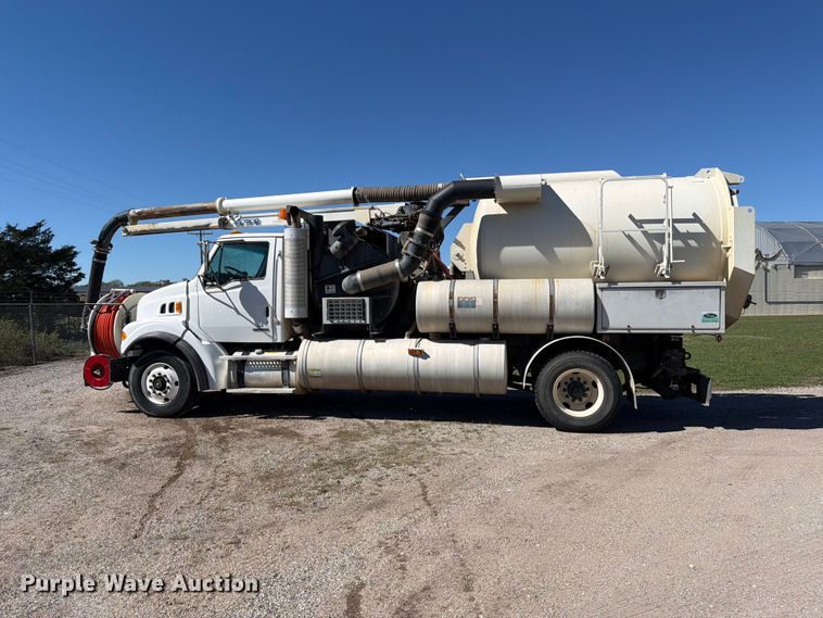 image for item EP7915 2005 Sterling L7500 sewer jetter truck