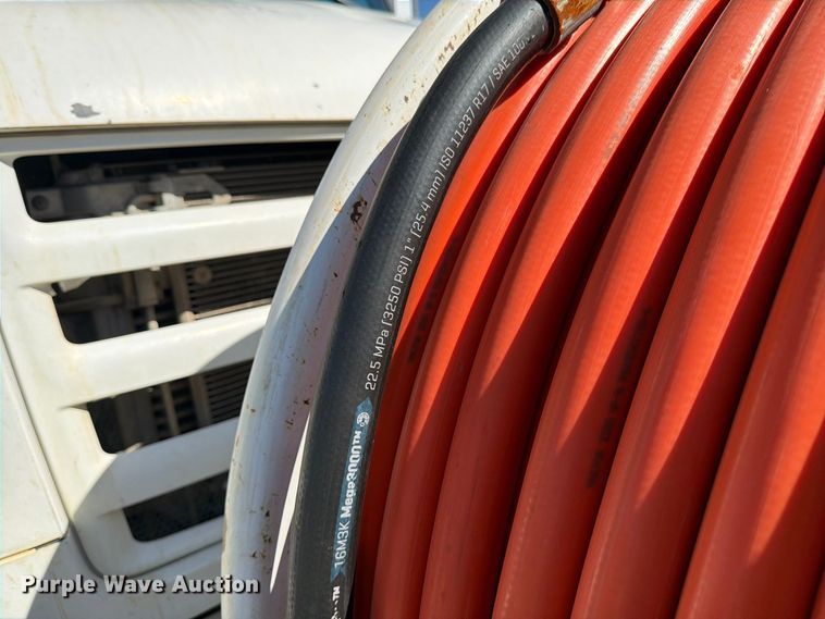image for item EP7915 2005 Sterling L7500 sewer jetter truck