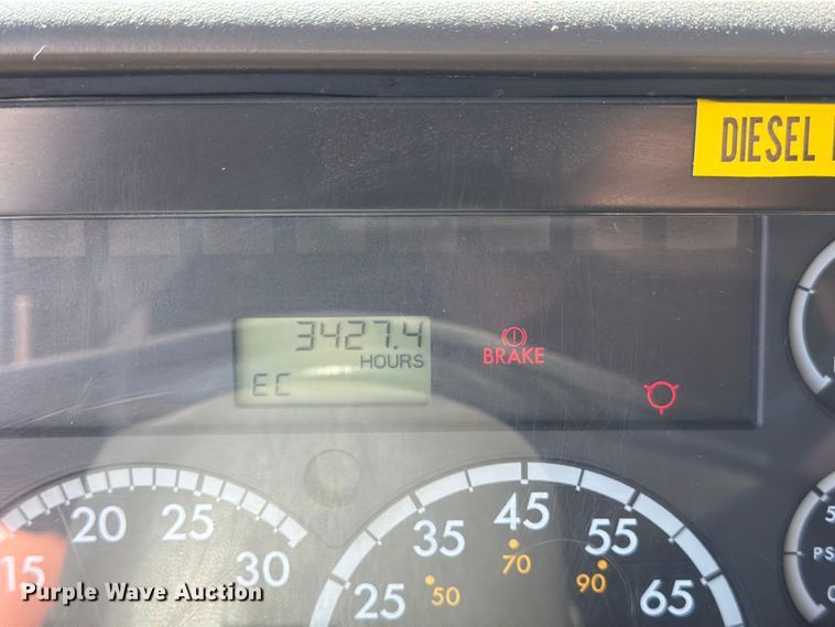 image for item EP7915 2005 Sterling L7500 sewer jetter truck