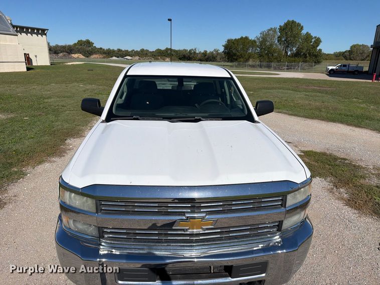image for item EP7916 2015 Chevrolet Silverado 2500HD Ext. Cab pickup truck