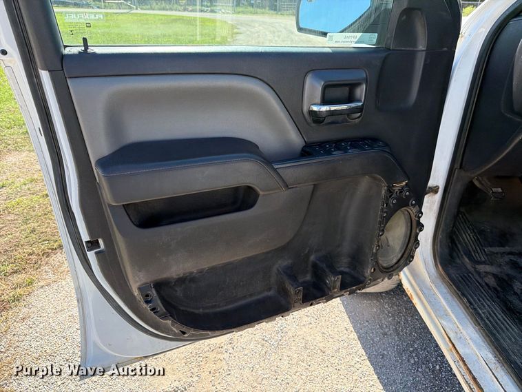 image for item EP7916 2015 Chevrolet Silverado 2500HD Ext. Cab pickup truck