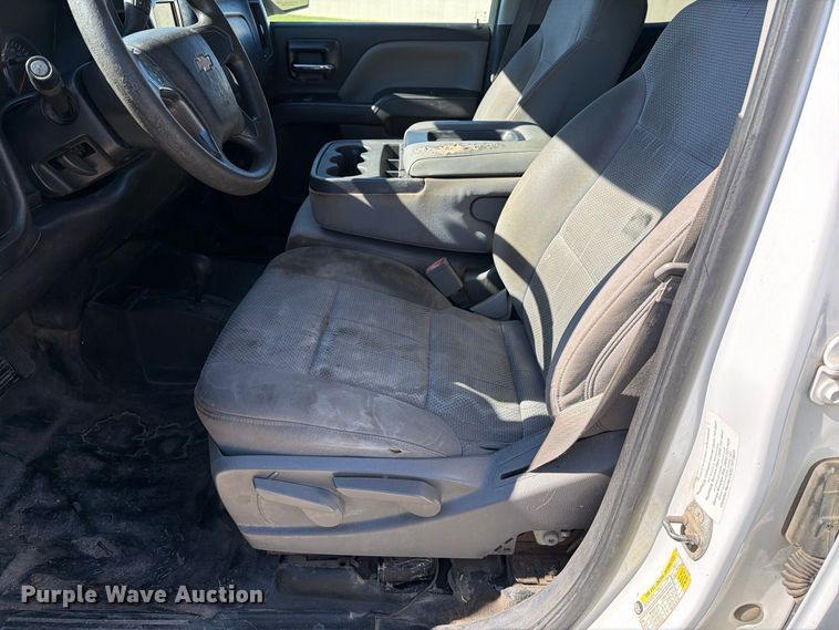 image for item EP7916 2015 Chevrolet Silverado 2500HD Ext. Cab pickup truck