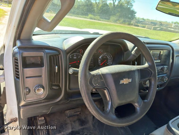 image for item EP7916 2015 Chevrolet Silverado 2500HD Ext. Cab pickup truck