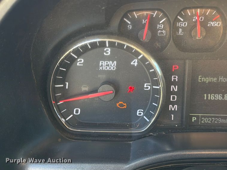image for item EP7916 2015 Chevrolet Silverado 2500HD Ext. Cab pickup truck