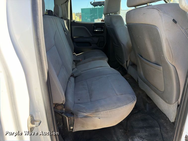 image for item EP7916 2015 Chevrolet Silverado 2500HD Ext. Cab pickup truck