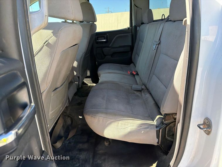 image for item EP7916 2015 Chevrolet Silverado 2500HD Ext. Cab pickup truck