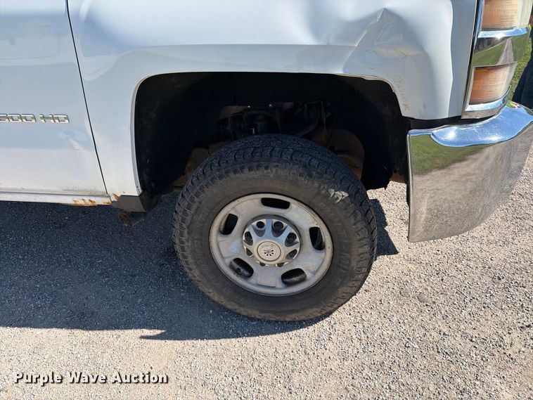 image for item EP7916 2015 Chevrolet Silverado 2500HD Ext. Cab pickup truck