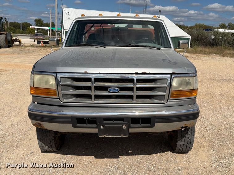image for item ER3483 1996 Ford F250 XLT pickup truck