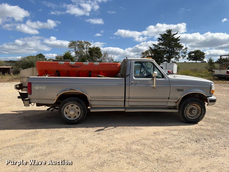 image for item ER3483 1996 Ford F250 XLT pickup truck