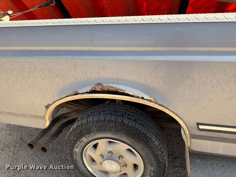image for item ER3483 1996 Ford F250 XLT pickup truck