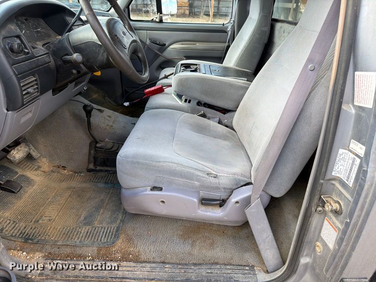 image for item ER3483 1996 Ford F250 XLT pickup truck