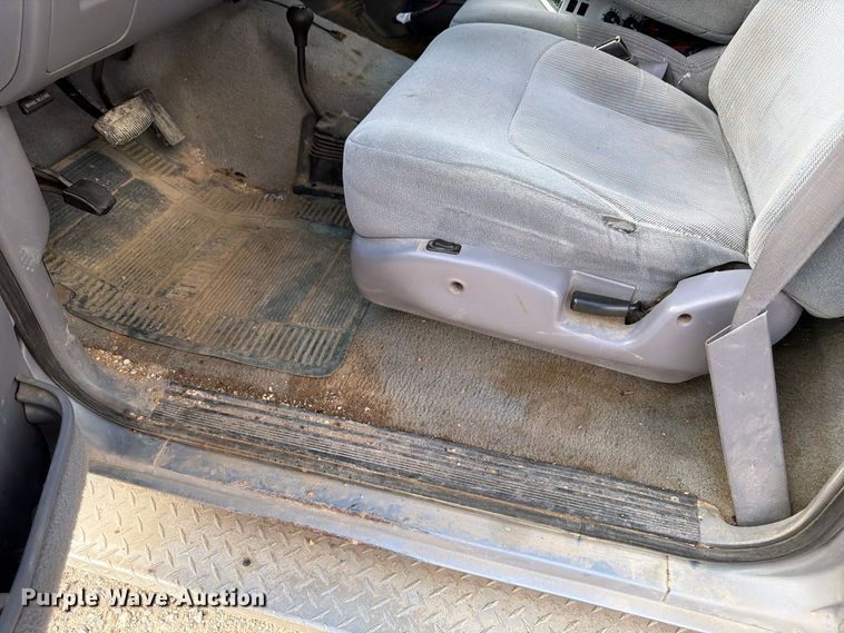 image for item ER3483 1996 Ford F250 XLT pickup truck