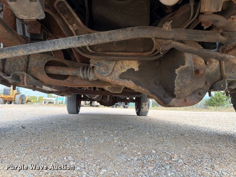 image for item ER3483 1996 Ford F250 XLT pickup truck