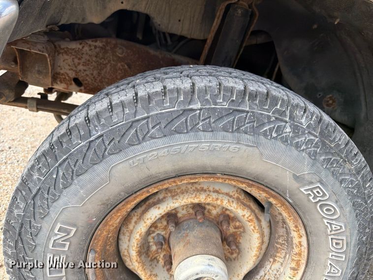 image for item ER3483 1996 Ford F250 XLT pickup truck