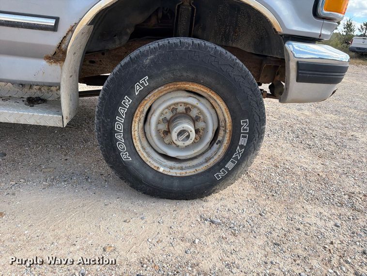 image for item ER3483 1996 Ford F250 XLT pickup truck