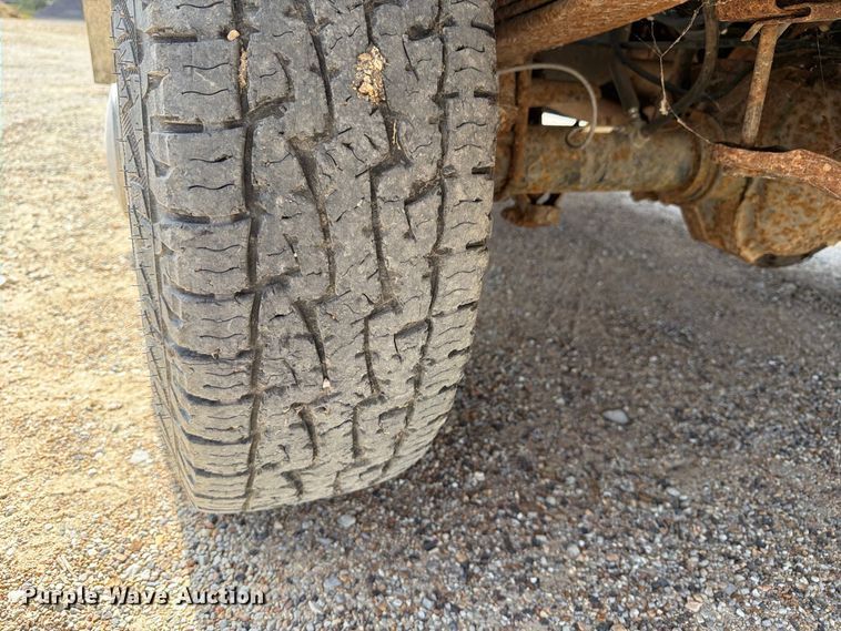 image for item ER3483 1996 Ford F250 XLT pickup truck