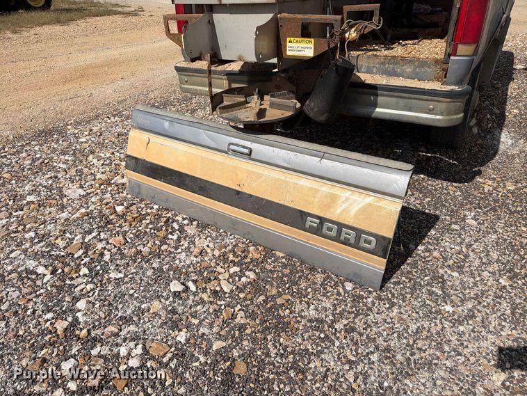image for item ER3483 1996 Ford F250 XLT pickup truck