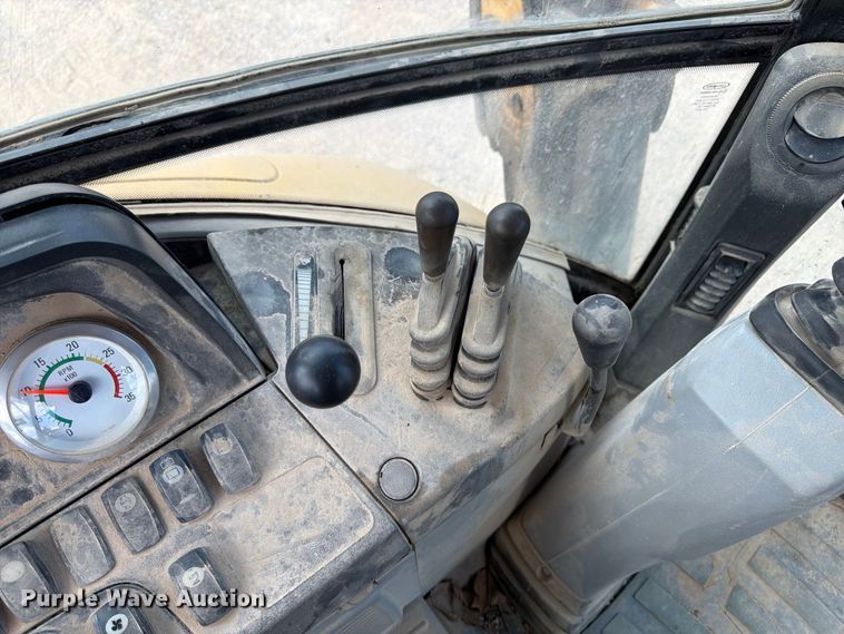 image for item ER3486 2011 Caterpillar 430E backhoe