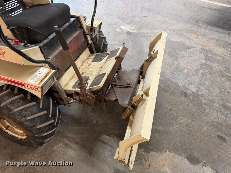 image for item ES1158 2002 Grass Hopper 720K ZTR lawn mower