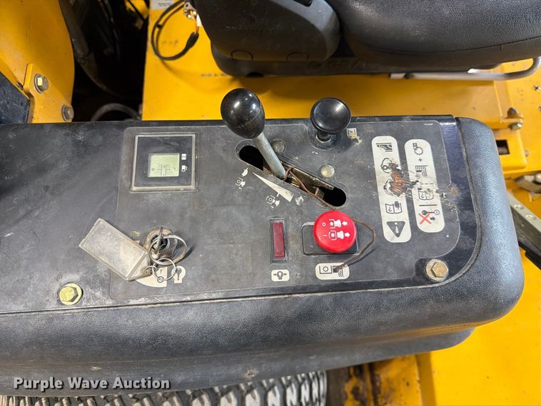 image for item ES1159 2015 Hustler 934224 ZTR lawn mower