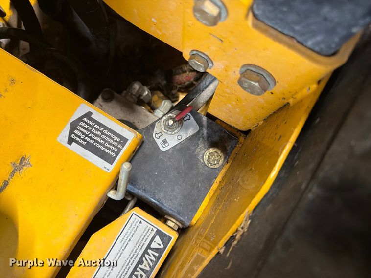 image for item ES1159 2015 Hustler 934224 ZTR lawn mower