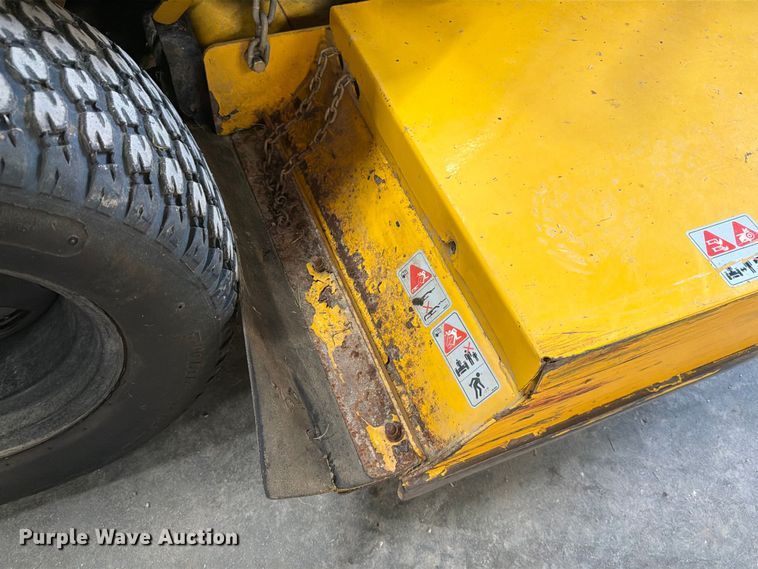 image for item ES1159 2015 Hustler 934224 ZTR lawn mower