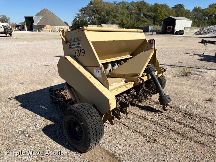 image for item ES1164 2002 Land Pride OS1548 seeder