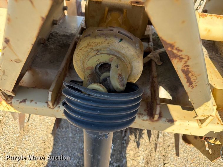 image for item ES1164 2002 Land Pride OS1548 seeder