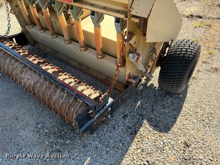 image for item ES1164 2002 Land Pride OS1548 seeder