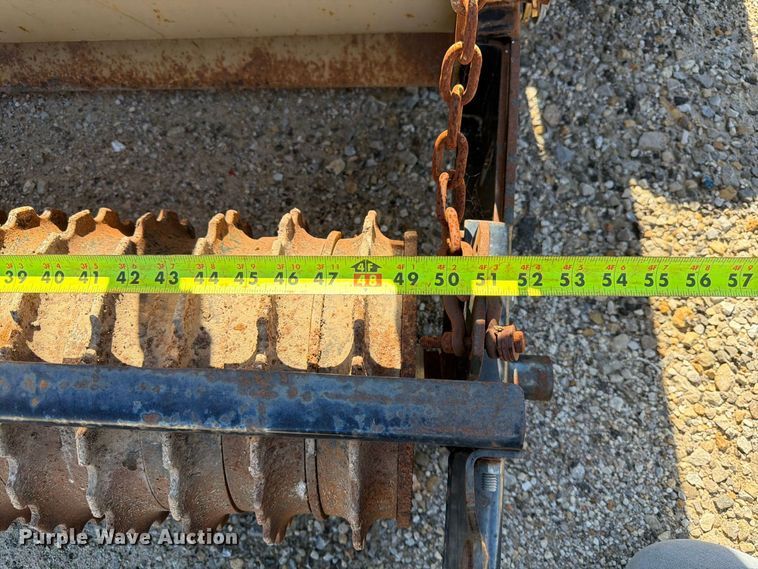 image for item ES1164 2002 Land Pride OS1548 seeder