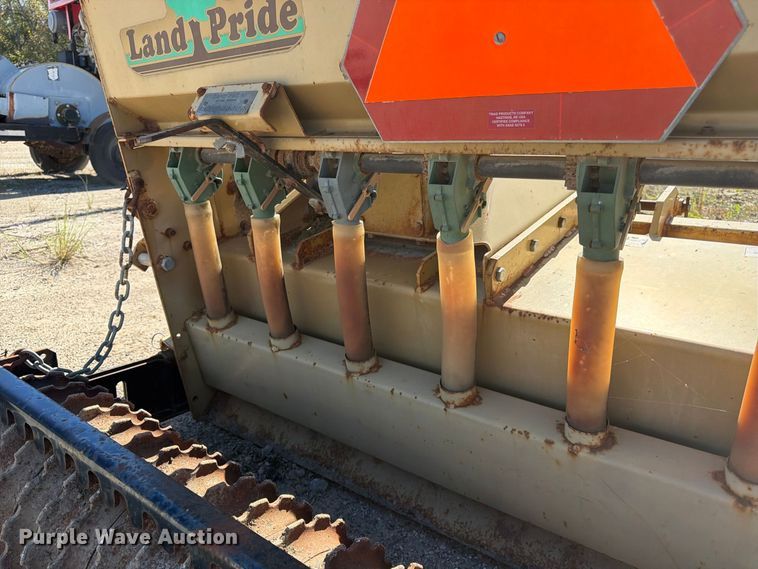image for item ES1164 2002 Land Pride OS1548 seeder