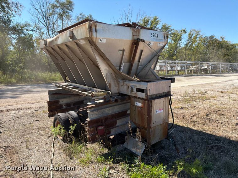 image for item ES1165 Monroe Snow and Ice 00058804 spreader