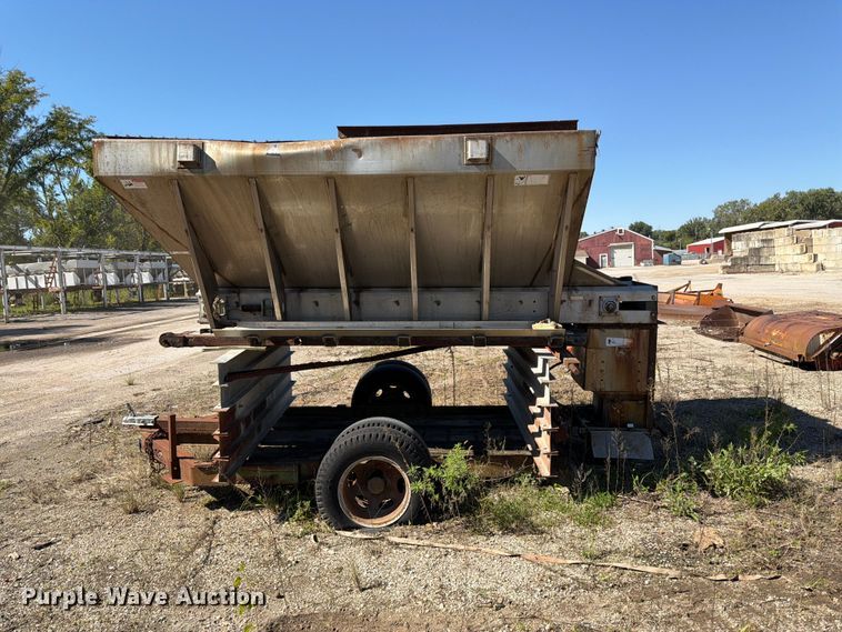 image for item ES1165 Monroe Snow and Ice 00058804 spreader