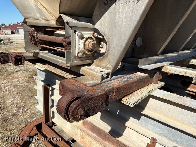 image for item ES1165 Monroe Snow and Ice 00058804 spreader