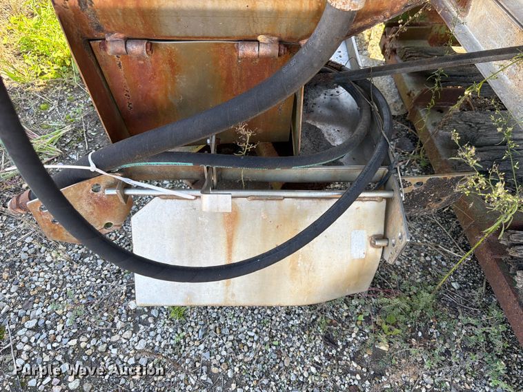 image for item ES1165 Monroe Snow and Ice 00058804 spreader